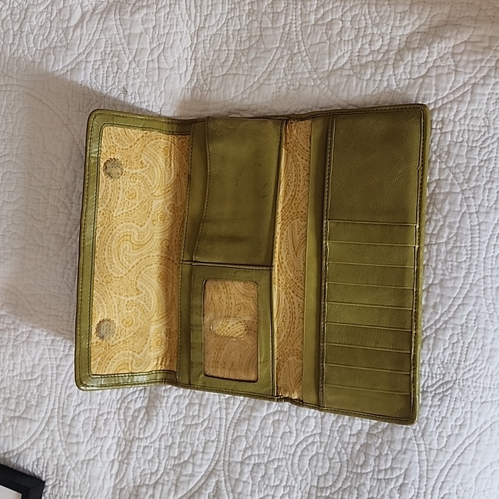 HOBO International vintage lime green wallet